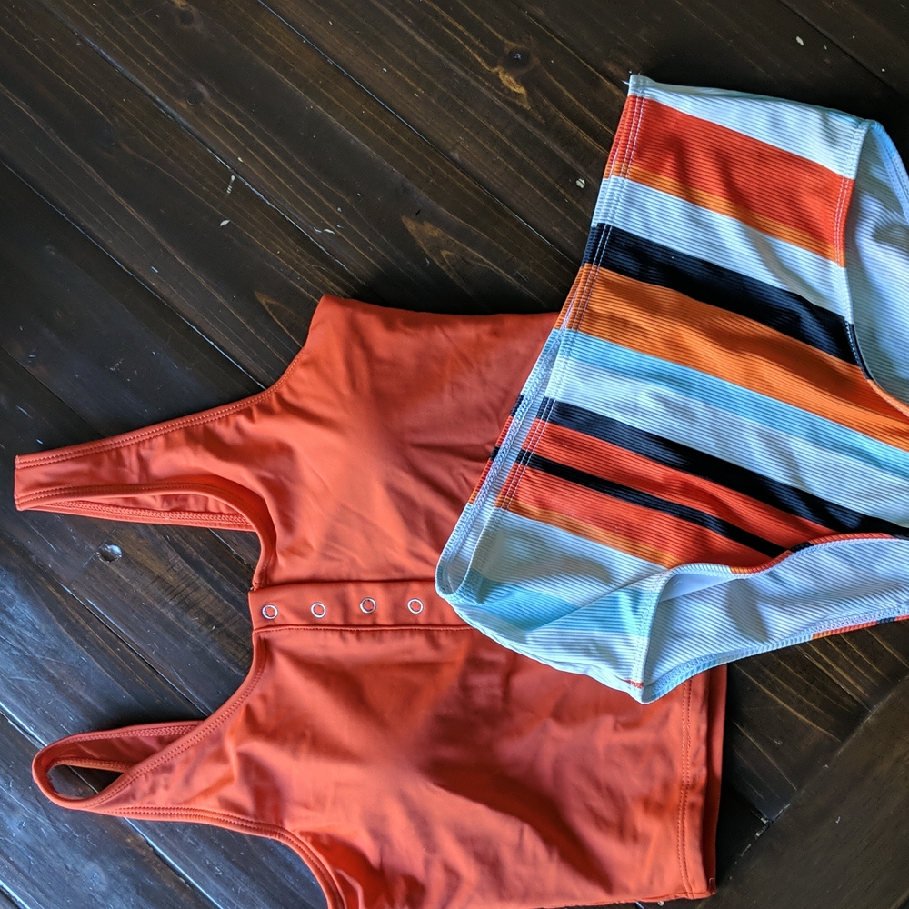 Junior's 2 pc swimsuit orange top vertical multicolor stripe bottoms size XS